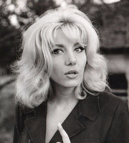 Ingrid Pitt Thinker tweet media