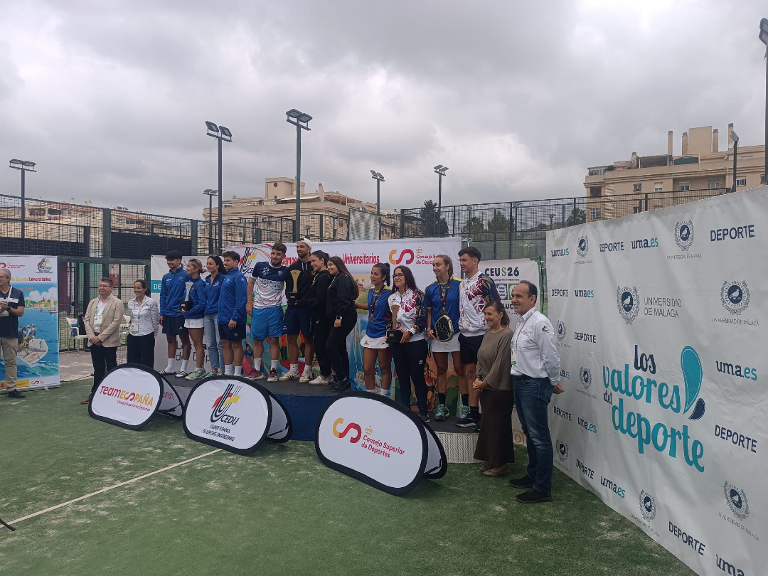 CanalUGR's tweet image. 🥇 ¡Oro en pádel para la #UGR!

⚾ El equipo de la Universidad de Granada se ha subido al escalón más alto del podio en los Campeonatos de España Universitarios #CEUs2026

👏 ¡Grandes!