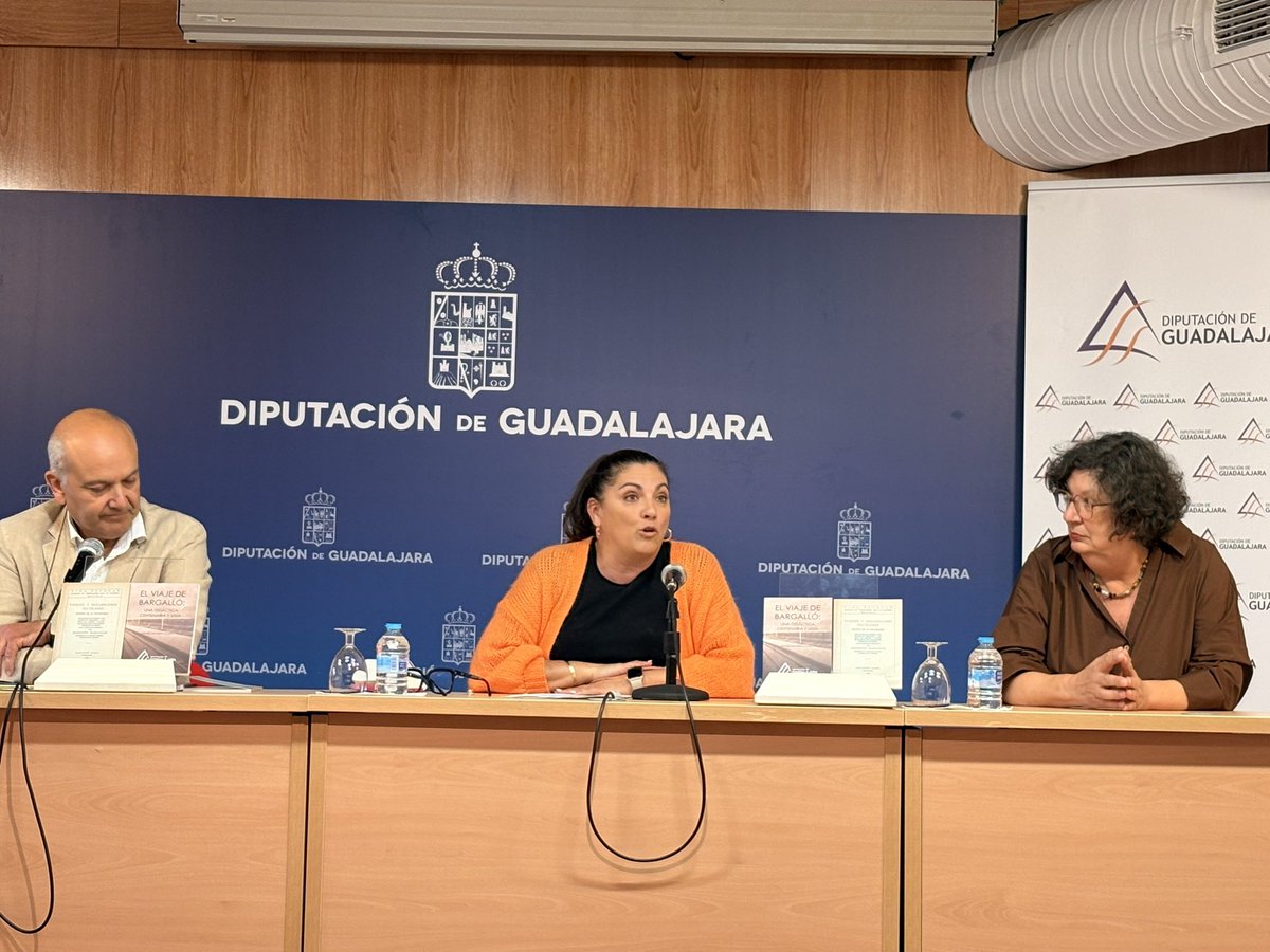 IES Profesor Domínguez Ortiz tweet media