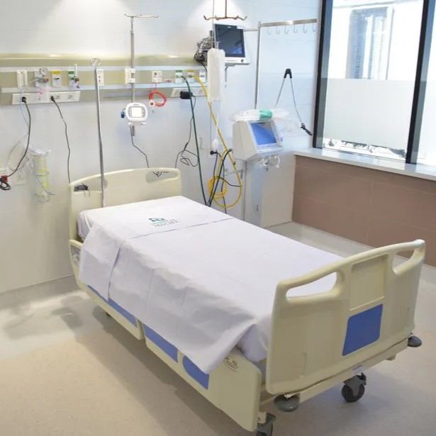 portalmvd's tweet photo. HOSPITAL DE FRAY BENTOS TIENE DIFICULTADES PARA CONTRATAR ANESTESISTAS

El Hospital de Fray Bentos enfrenta problemas para incorporar anestesistas pese a contar con un presupuesto mensual de $650.000 para ese fin. La situación fue confirmada por ASSE, que busca soluciones ante la falta de profesionales interesados. 

Según la Comisión de Usuarios de la Salud, el principal obstáculo son los salarios ofrecidos. Mientras tanto, en Soriano no se registra la misma dificultad, según informó el director departamental de Salud, Alejandro Crosi.

(+) en Montevideo Portal: https://t.co/WjUnI8f7Dp