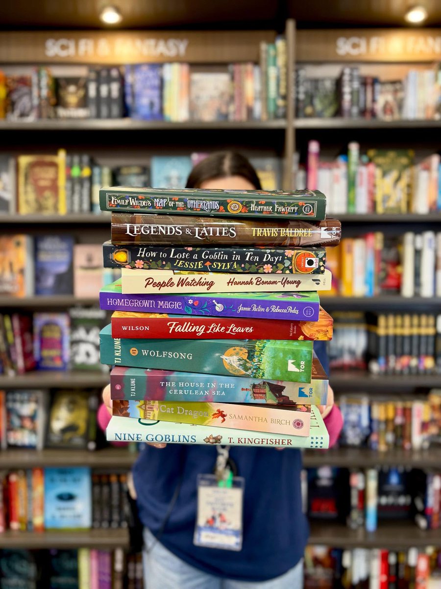 booksamillion's tweet photo. Cozy reads, warm vibes, and stories you won’t want to leave behind!

Stop by Books-A-Million today and find your next cozy fiction favorite.

#cozybooks #cozybookstagram #booksamillion #bookstagram #bookrecs https://t.co/JRzMe0MD7T