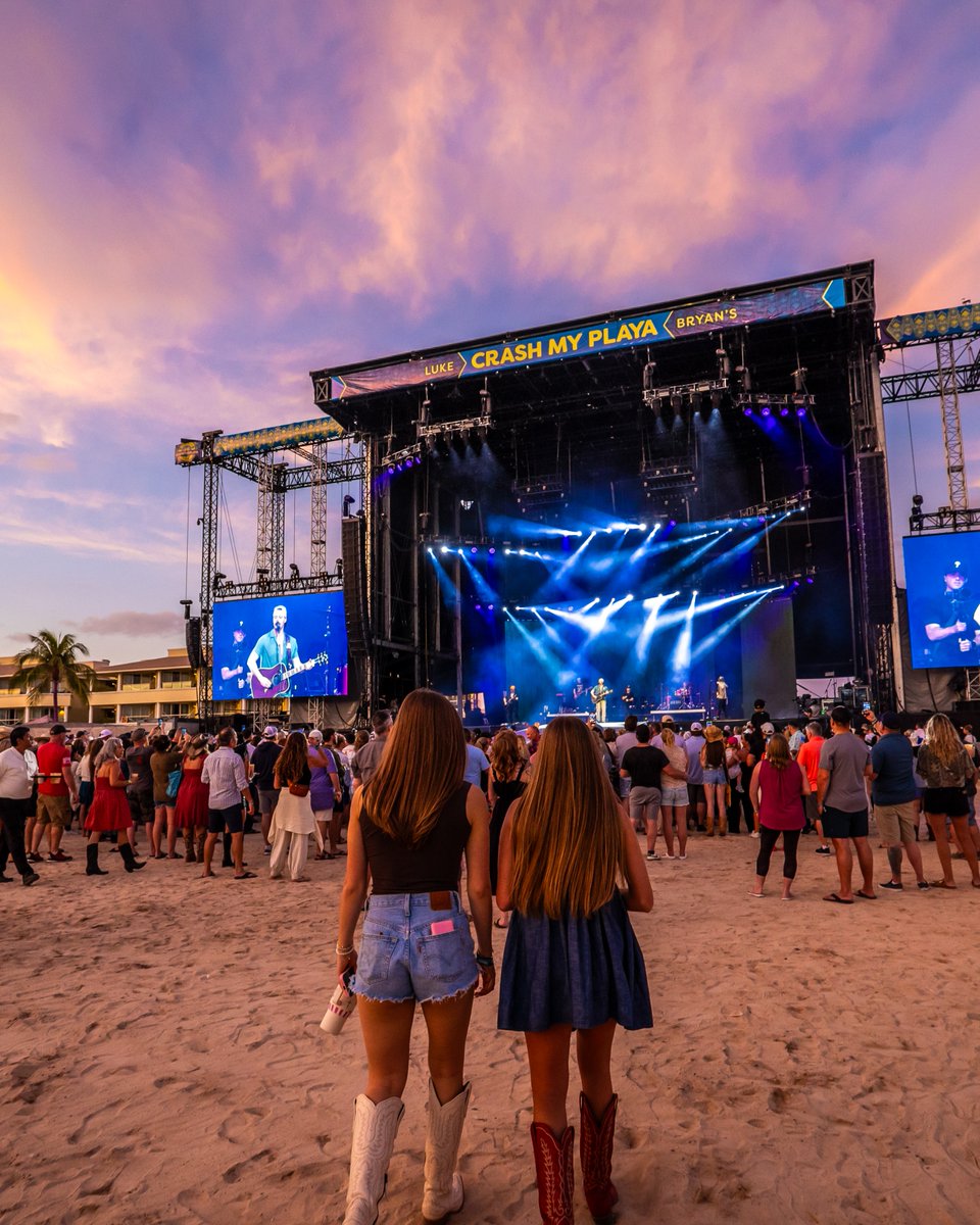 Crash My Playa tweet media