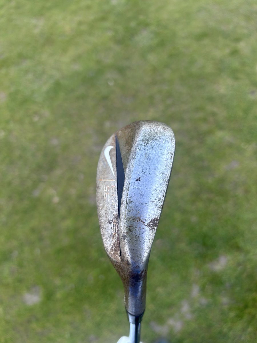 cinder_golf's tweet photo. Any wedge nerds out there that might know why this wedge works so well for me? Picked this up as I was intrigued by the leading edge grind. Feels like I can do absolutely anything with it. Coming from a Cleveland RTX6 54(@ 55) Mid and that just feels clunky compared #golf #wedge https://t.co/I426FE7Amj