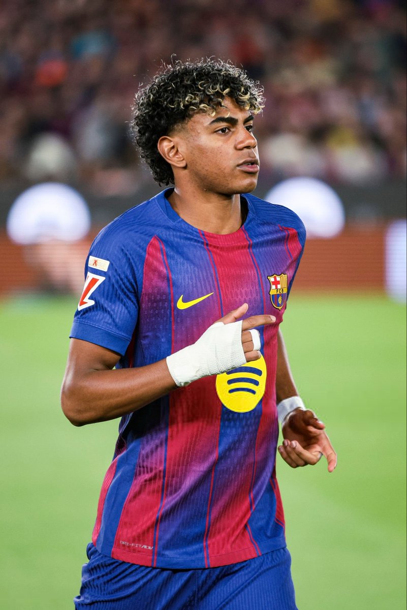 FCB World tweet media