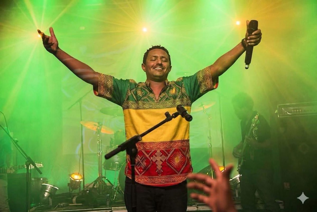 Emuye06's tweet photo. Why would the @AbiyAhmedAli government, be afraid of an artist like Teddy Afro? Teddy Afro expresses the people’s concerns through his music and gives voice to public questions. Through his songs, he has become the voice of the people.

#ዳስጣል https://t.co/bgmwosqAyd
