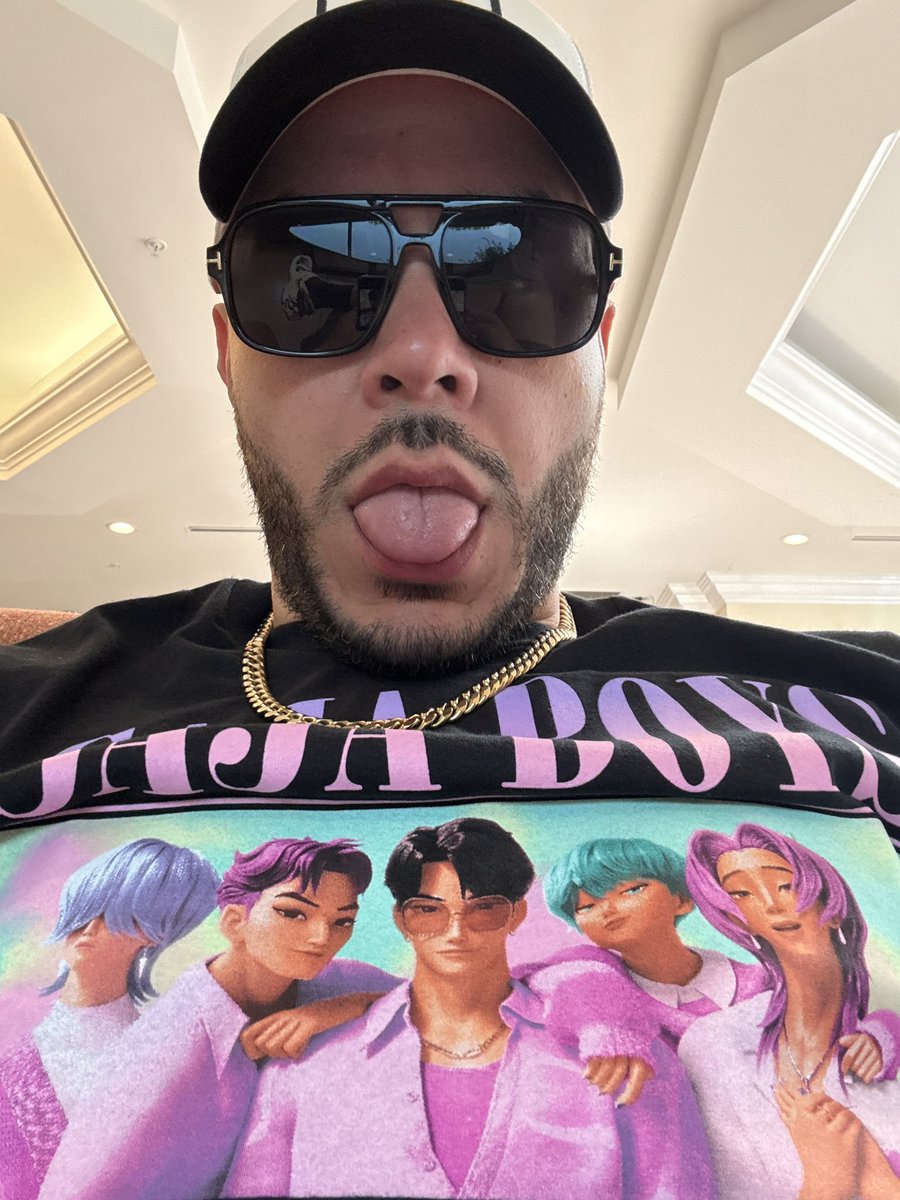 djayYAMS tweet media