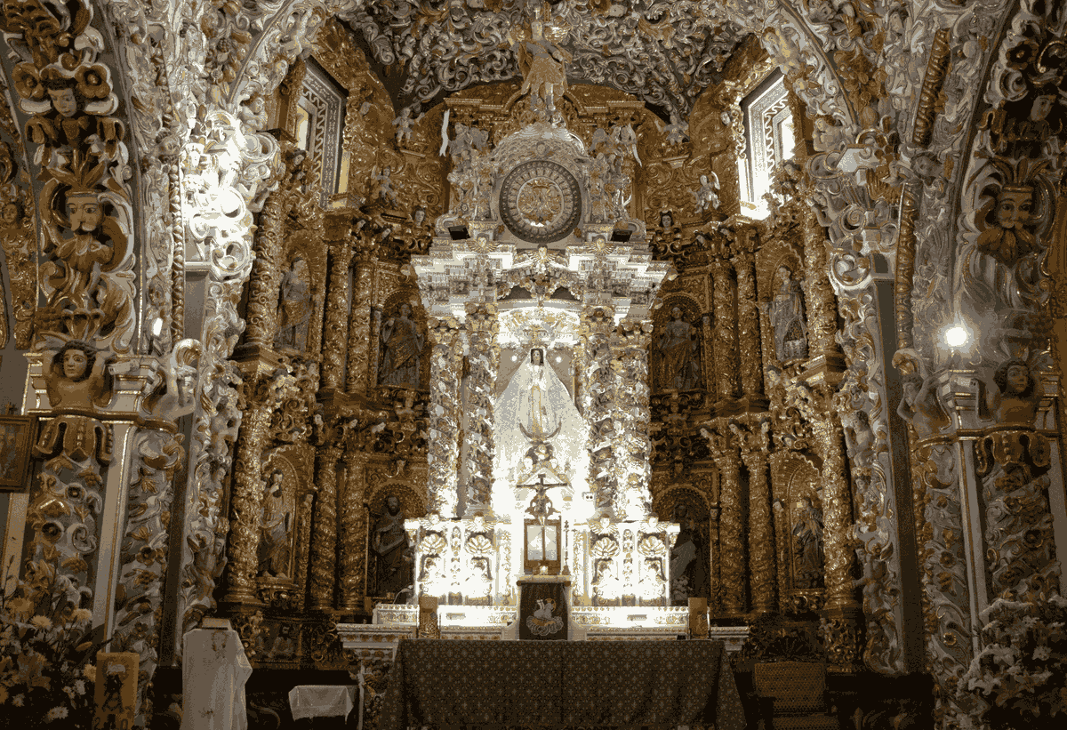 Mexican Catholic Aesthetics tweet media