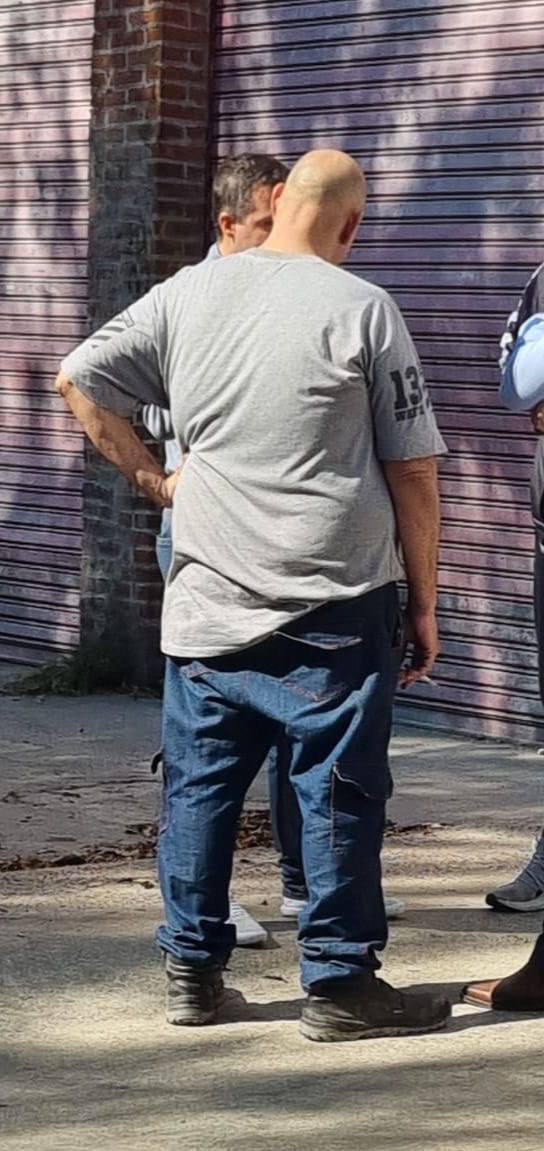 Saben quién es el principal líder de esta toma en Paternal?

Diego Molina, el empleado de la funeraria que se fotografió junto al cuerpo de Diego Maradona, hecho por el que fue condenado.