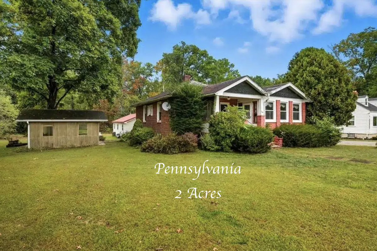 CountryLife717's tweet image. c.1945 Brick #Bungalow on 2 #Acres in #Pennsylvania. $99,900. 
oldhousesunder100k.com/move-in-ready-…