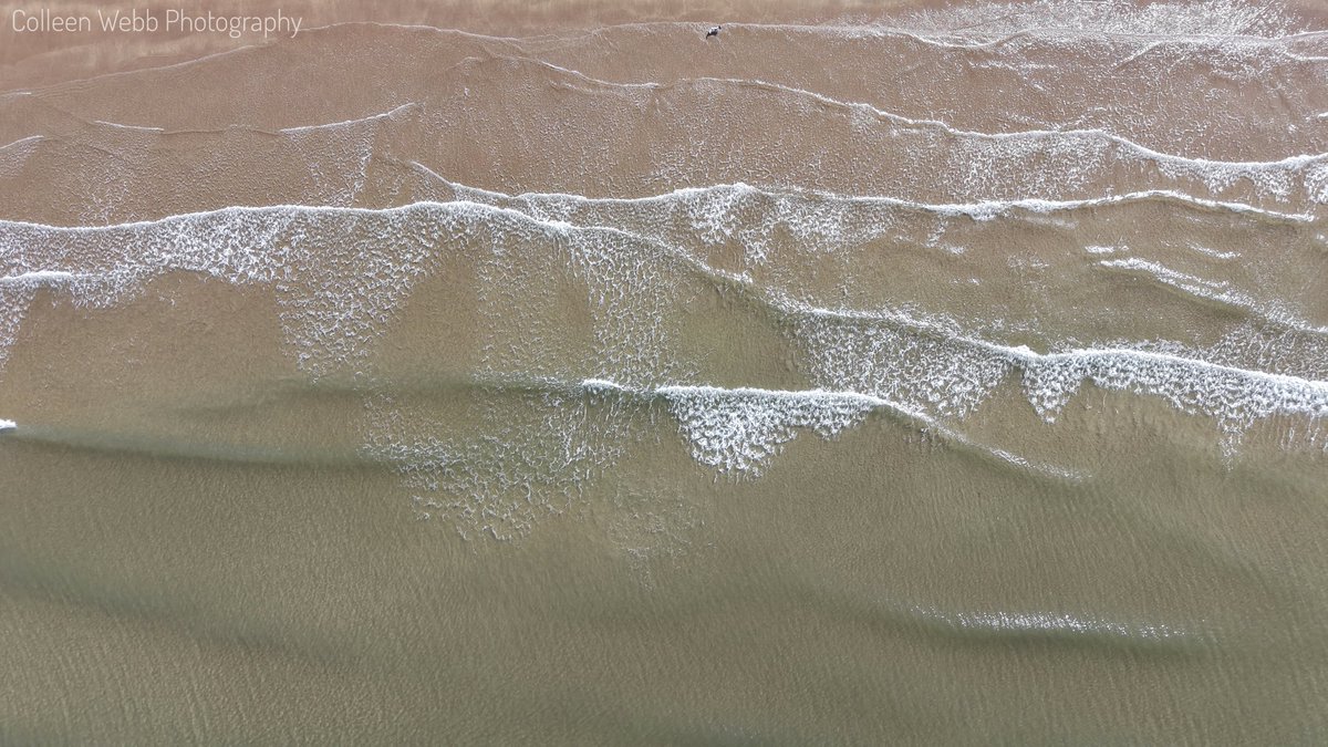 ColleenWebb0's tweet photo. A beautiful day at Castlerock beach today. @barrabest @bbcniweather @WeatherCee @Louise_utv https://t.co/dYoVjVi7QB