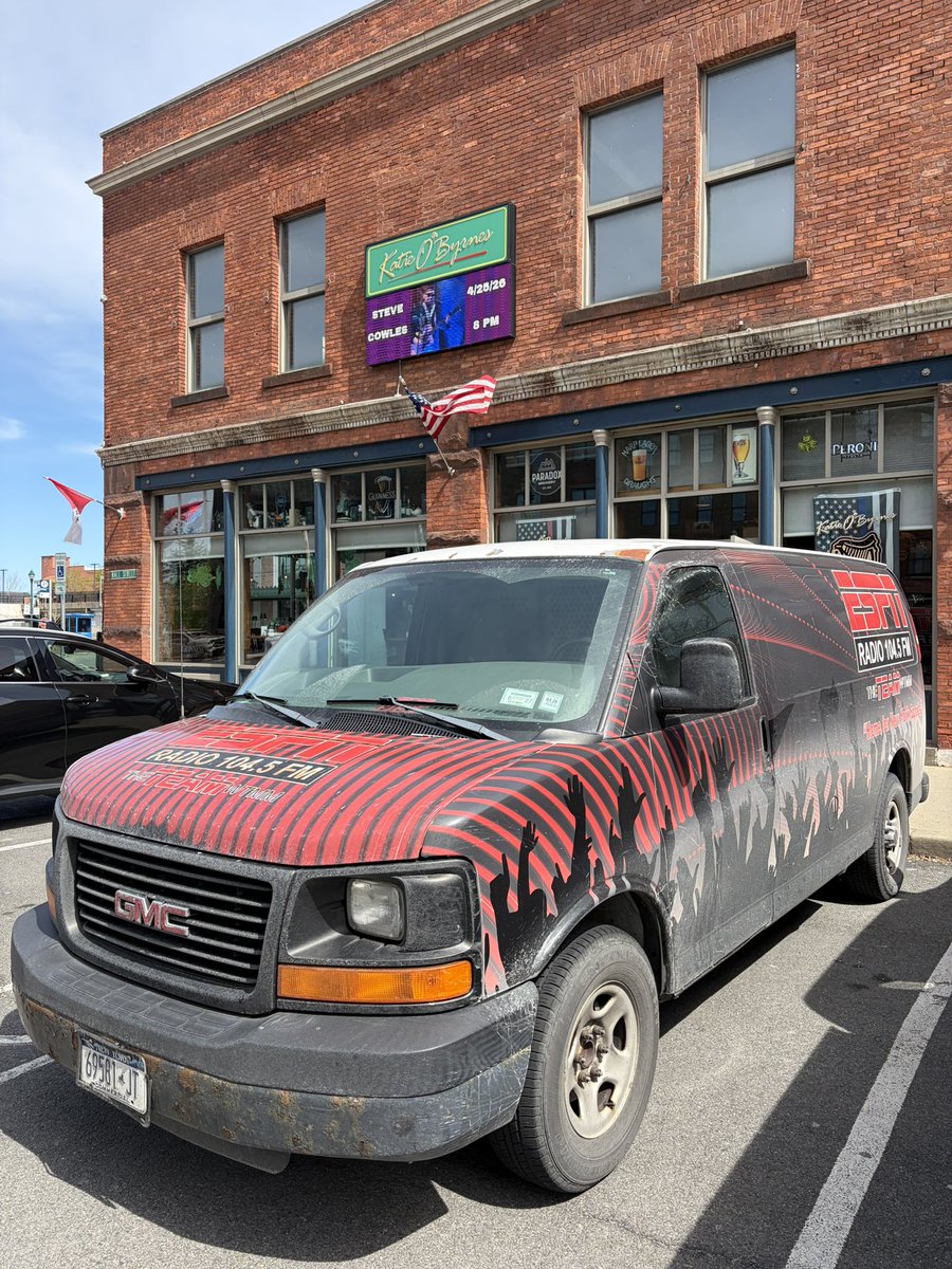 104.5 The Team tweet media