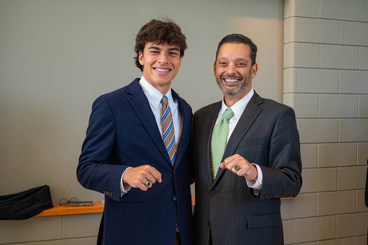 Strake Jesuit tweet media