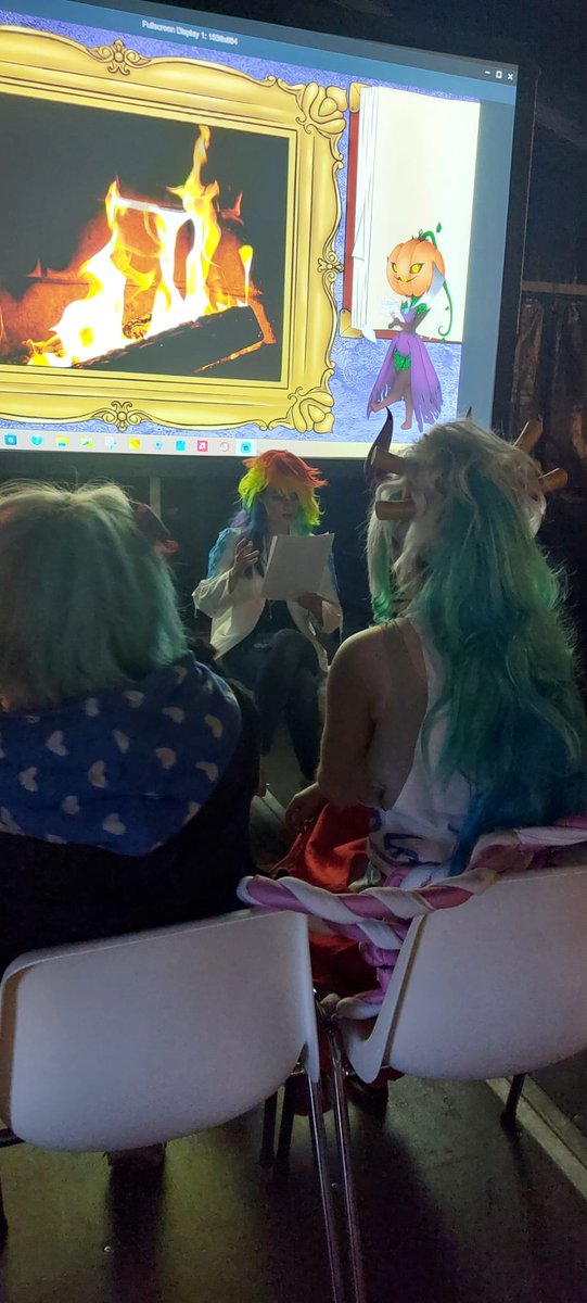 Pumpkin Queen tweet media