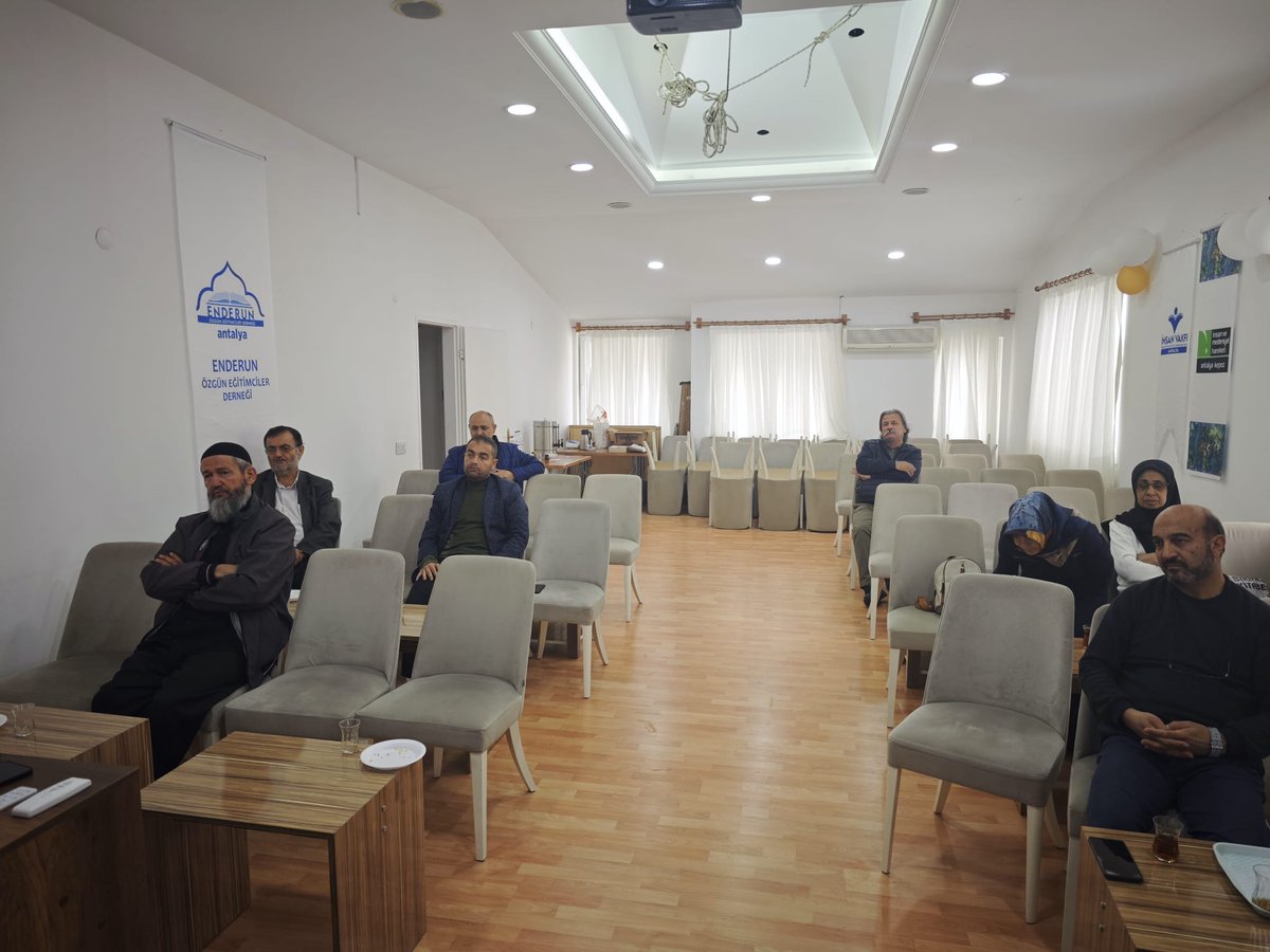 imhantalya's tweet photo. Enderun Komisyonumuzun, Enderun Akademi faaliyetleri kapsamında, Prof. Dr. Ömer Faruk TEBER Hocamızın anlatımı ile, "Mezhepler Tarihi" konulu seminer gerçekleştirildi.

Gayret bizden, Tevfik Allah'tan...

@insanmedeniyet @imh_etkinlik @FaaliyetSayfasi https://t.co/rhyRj3vnBP