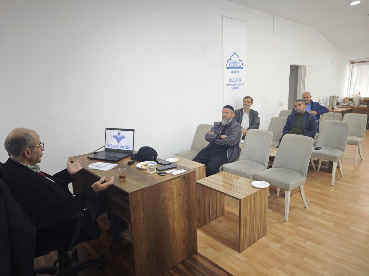 imhantalya's tweet photo. Enderun Komisyonumuzun, Enderun Akademi faaliyetleri kapsamında, Prof. Dr. Ömer Faruk TEBER Hocamızın anlatımı ile, "Mezhepler Tarihi" konulu seminer gerçekleştirildi.

Gayret bizden, Tevfik Allah'tan...

@insanmedeniyet @imh_etkinlik @FaaliyetSayfasi https://t.co/rhyRj3vnBP