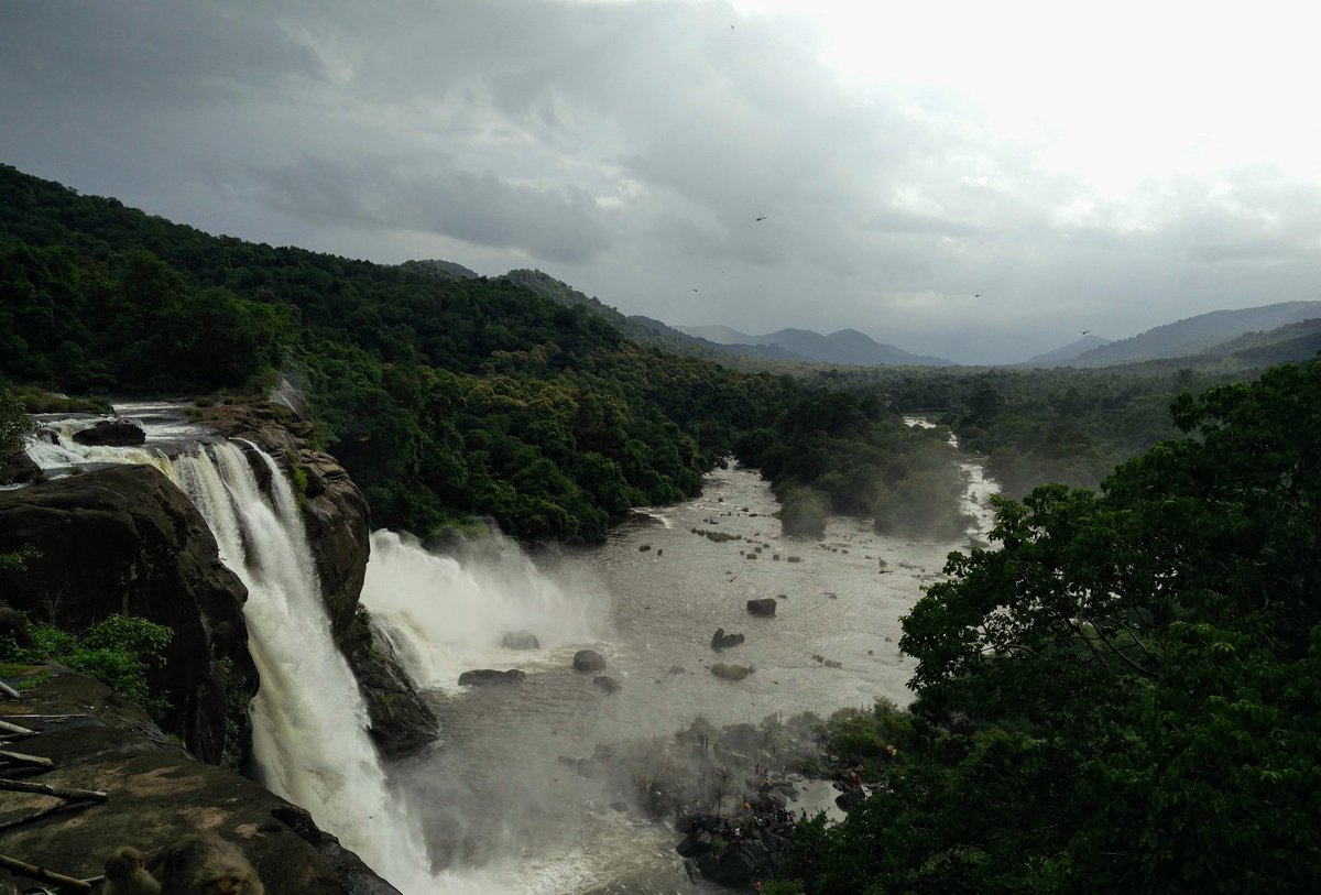 axstheticnature's tweet image. 📍Athirappilly Waterfalls, India🇮🇳
 It is  often called the "Niagara of India," which is the largest waterfall in Kerala.🏞🪸

#Kerala #beautifulindia