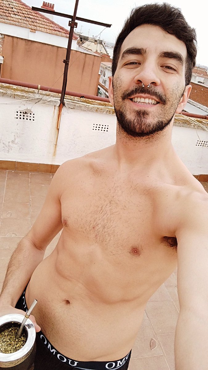 IsraelLampertti's tweet photo. Temporada de terraza inaugurada! ✅🧉 https://t.co/komBxQJ5hP