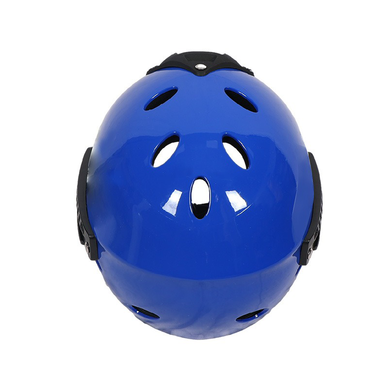 Anchang250825's tweet image. Looking for a helmet that’s as versatile as your adventures? 🌊🚴‍♂️ The Lightweight Professional Water Sports Drifting Rescue Helmet has you covered for everything from water sports to mountain safety! #SafetyFirst #AdventureReady