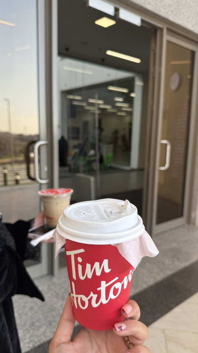 LAYAN HUSSAN| ليان حصّان tweet media