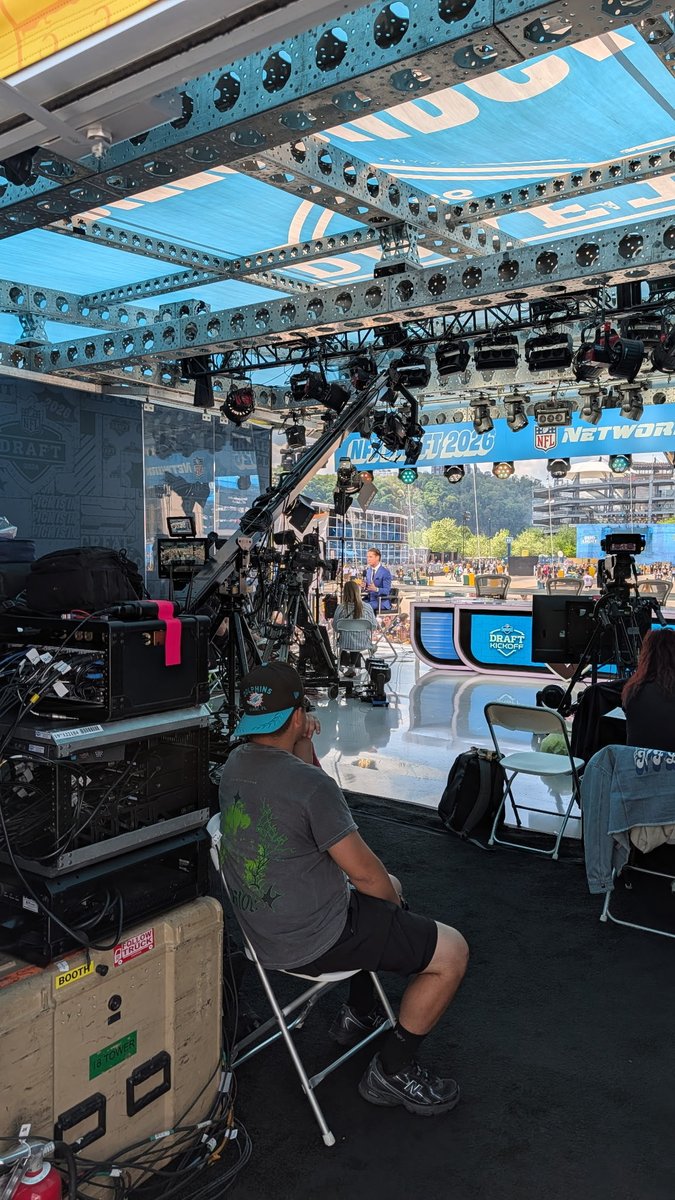 Ama Deisel tweet media