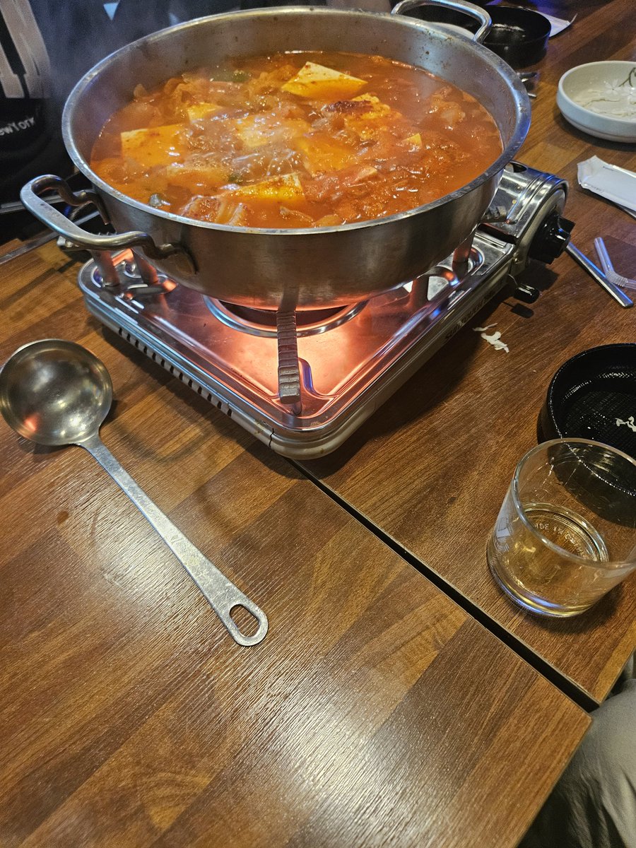 VRC_SRAnnem tweet media