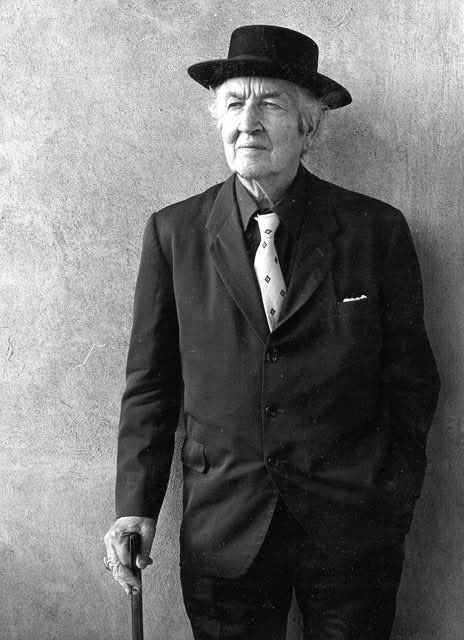 "The remarkable thing about Shakespeare is that he is really very good - in spite of all the people who say he is very good."

Robert Graves (1895-1985)

A distinct touch here!