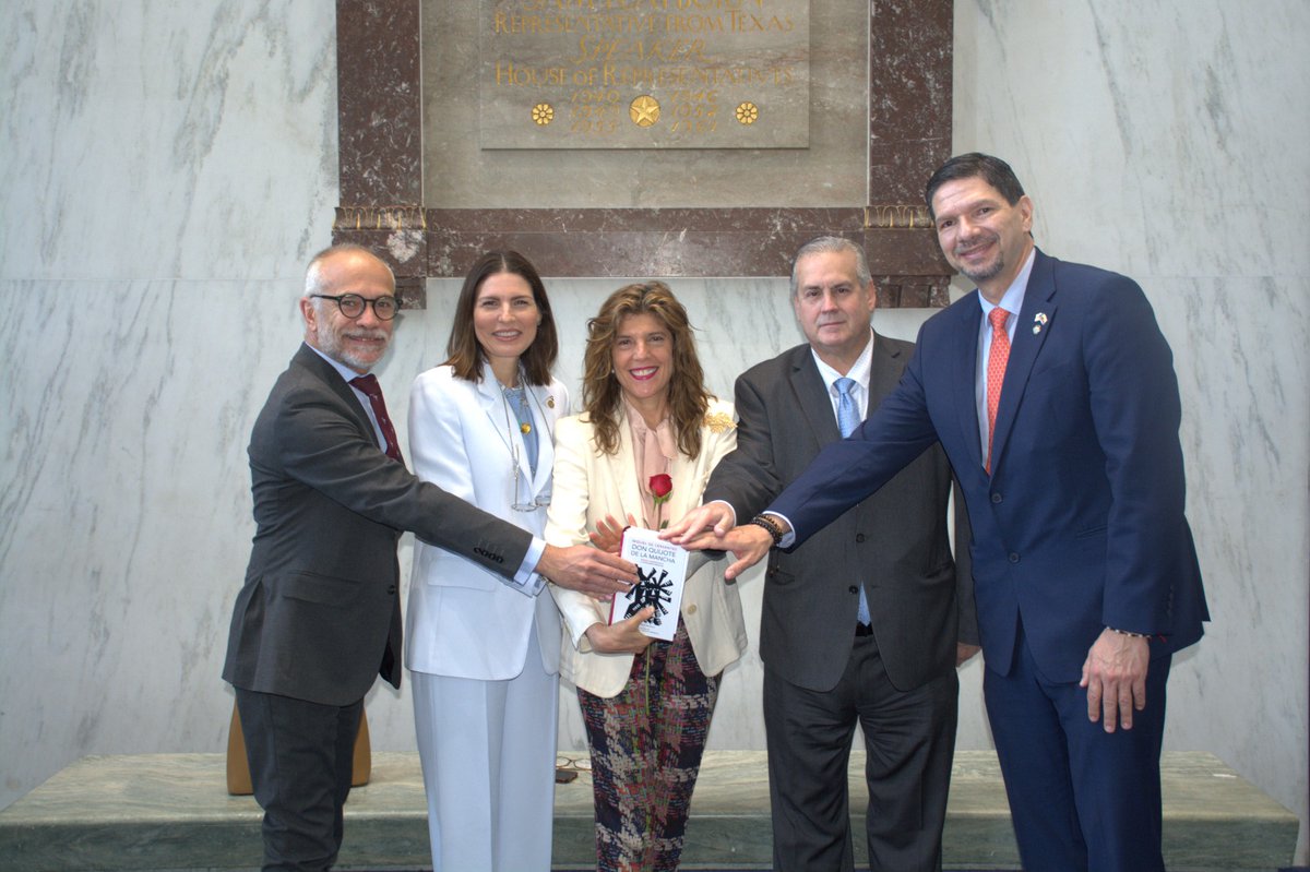 SpainInTheUSA's tweet photo. Today, April 23, Amb Moreno had the distinct honor of hosting a bilingual reading of Don Quixote at the US Congress. As we mark International Spanish Language Day &amp; Spain’s Book Day, it was especially meaningful to bring together voices from across the diplomatic and political... https://t.co/XPXxgw8ehP