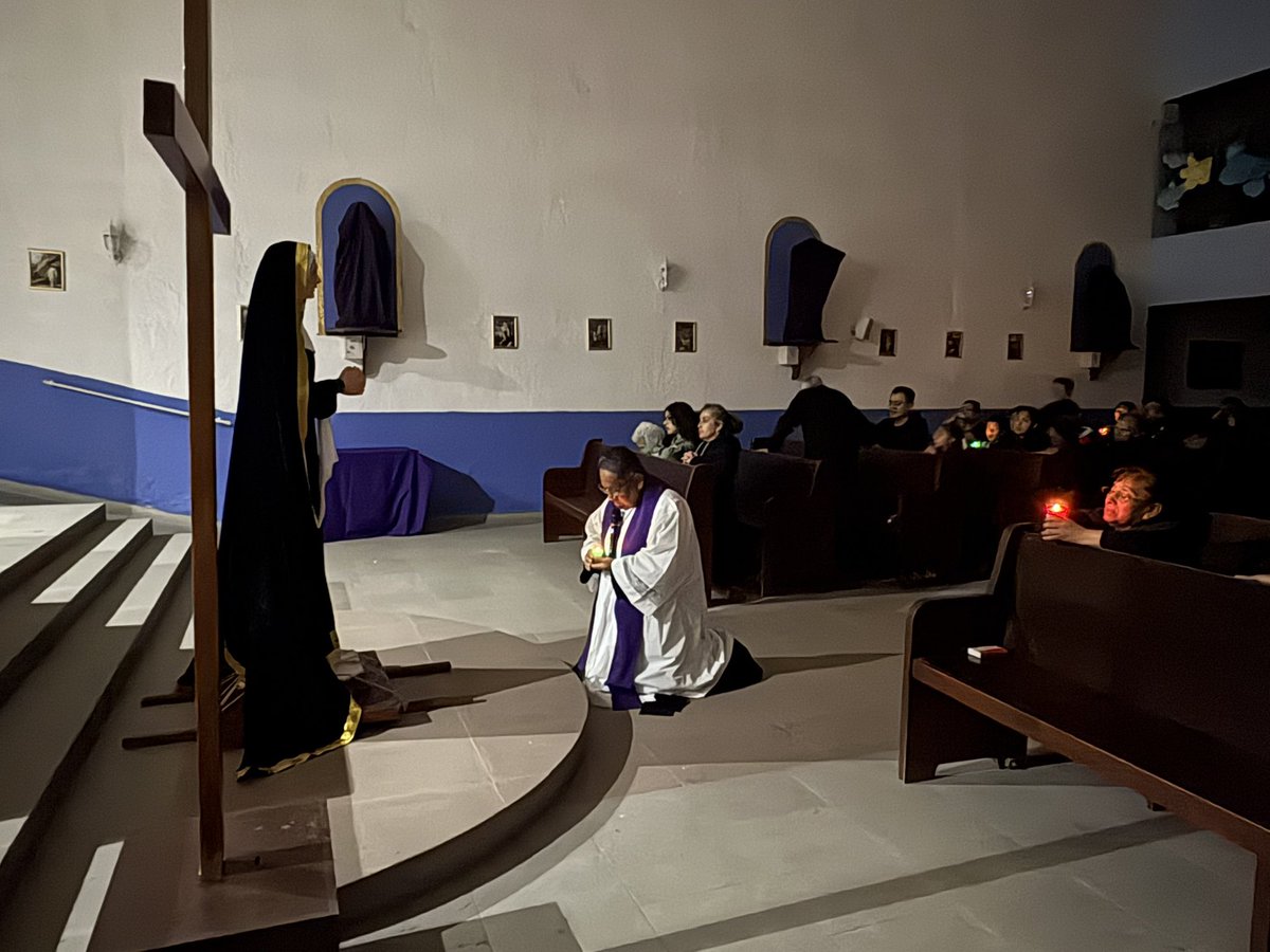 VirgenRefugio50's tweet image. Pésame a la Santísima Virgen María en este #ViernesSanto en la #ParroquiaNuestraSeñoraDelRefugio