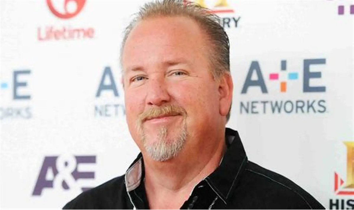 TrendsFocusI's tweet image. Reality TV loses a legend , Darrell Sheets, the iconic “Gambler” from Storage Wars, has passed away at 67. Known for bold bids and unforgettable moments, his legacy will live on. #RIP #StorageWars
