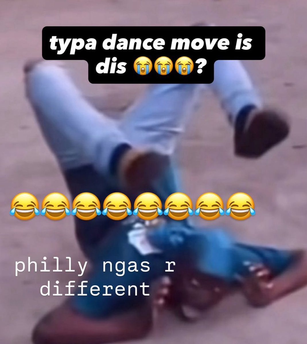 dee tweet media