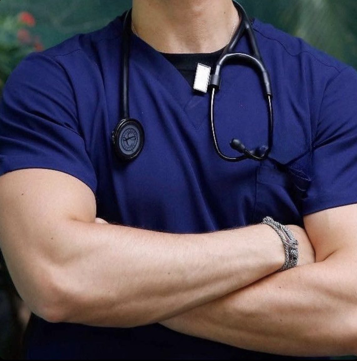 Murjansr's tweet photo. Yarım doktor diyor, yenir mi yenir #murjan #Mehrinrova https://t.co/a9X5xQwgYt