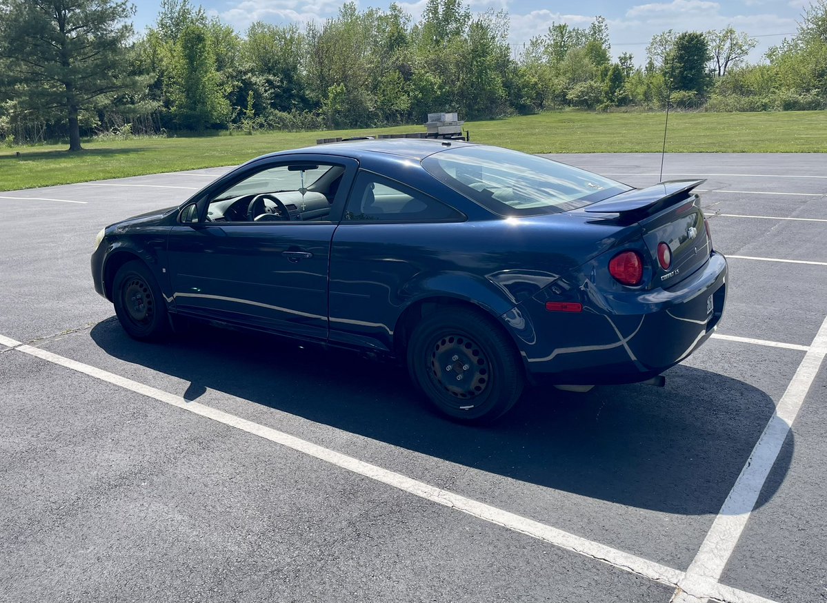 bizarroworld77's tweet image. The lil’ 2008 Chevrolet Cobalt that could, finally did.

This afternoon, the old gal crossed the 300,000 mile mark — entering a stratosphere not many vehicles on this planet ever reach.

Now on to 400,000!! @chevrolet @GM 
#Chevrolet #GeneralMotors #chevy #chevroletcobalt