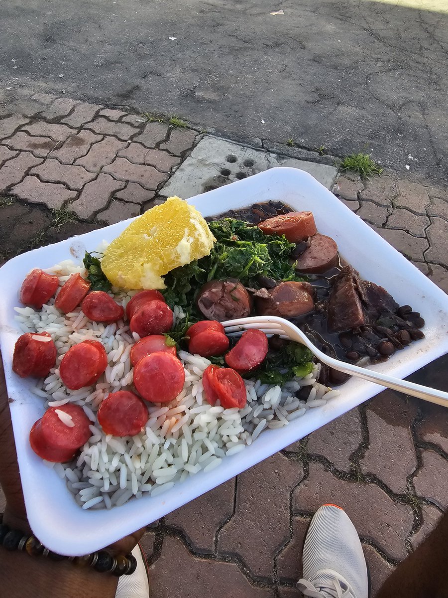 Samba and feijoada in Tijuca. Life is good... Obrigado meu Deus!