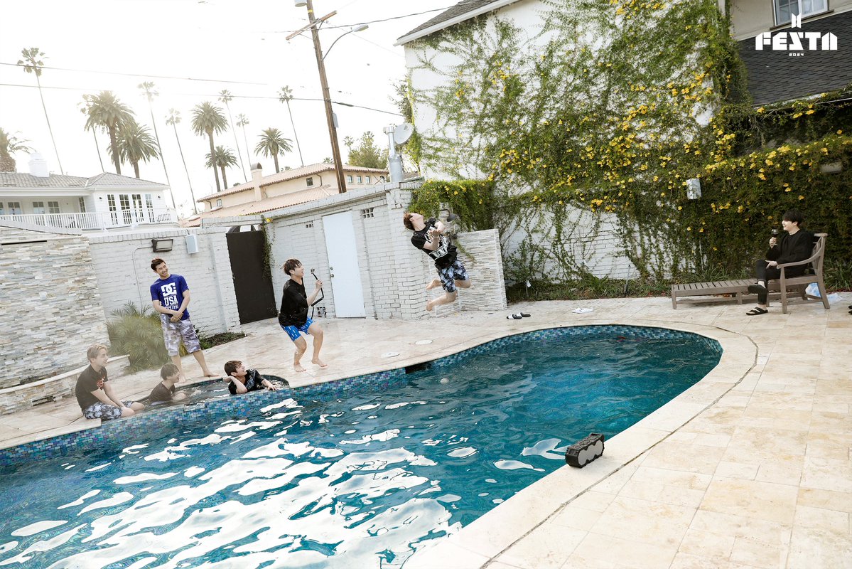 juls is seeing bts tweet media