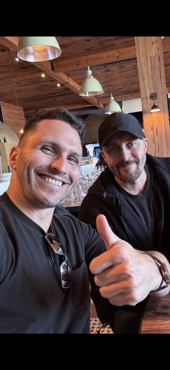 Lappy14's tweet photo. Il est venu nous retourner la magie du printemps Halak! 🤠 https://t.co/cLOtxpFyms