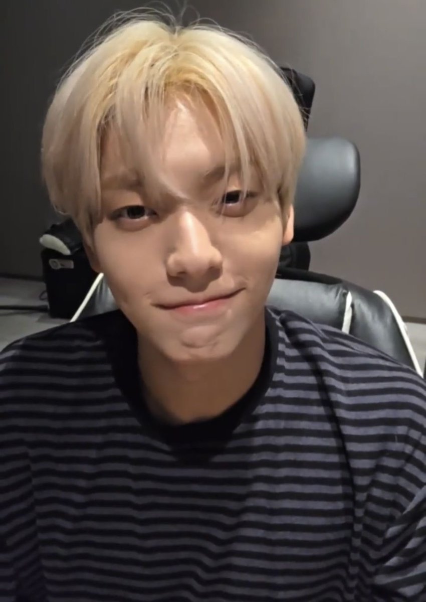 hourly soobin tweet media