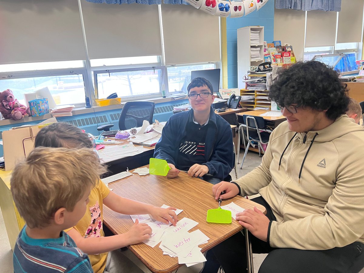 School District of Greenfield tweet media