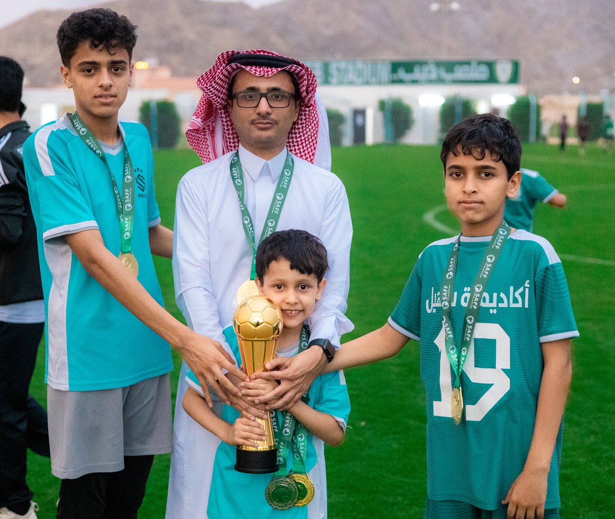 علي ال رشه tweet media