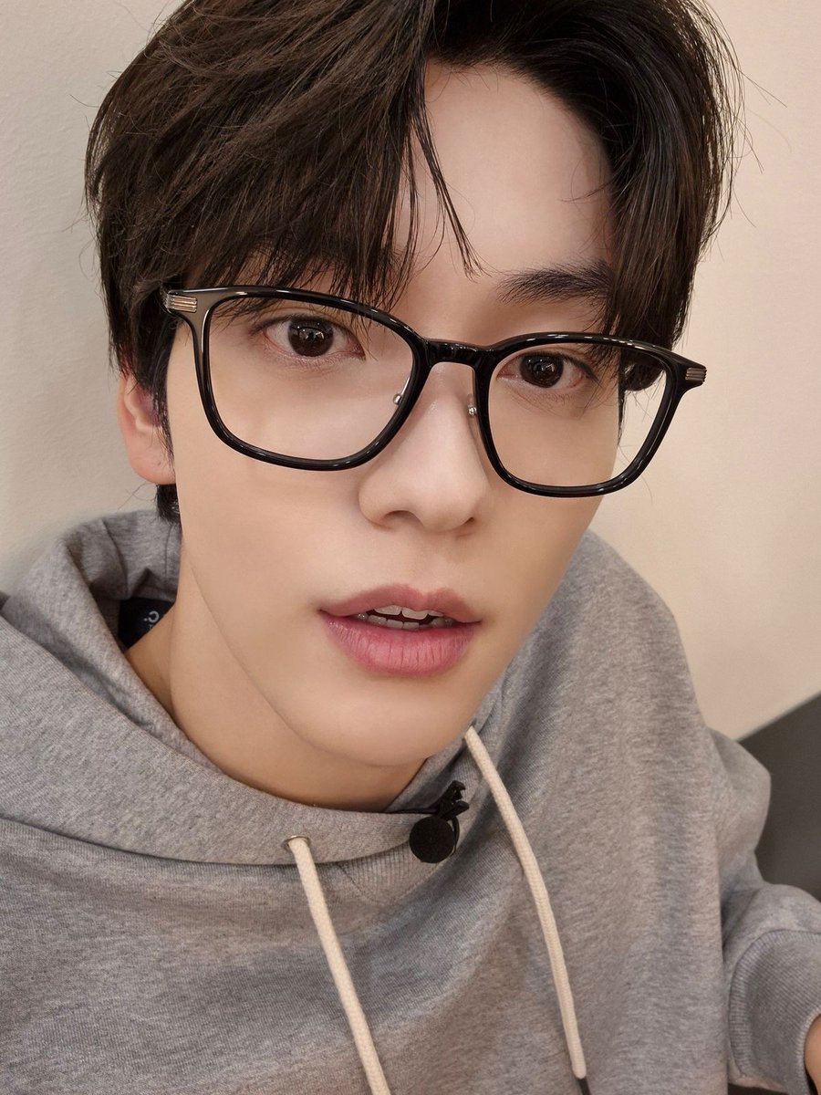 hourly soobin tweet media