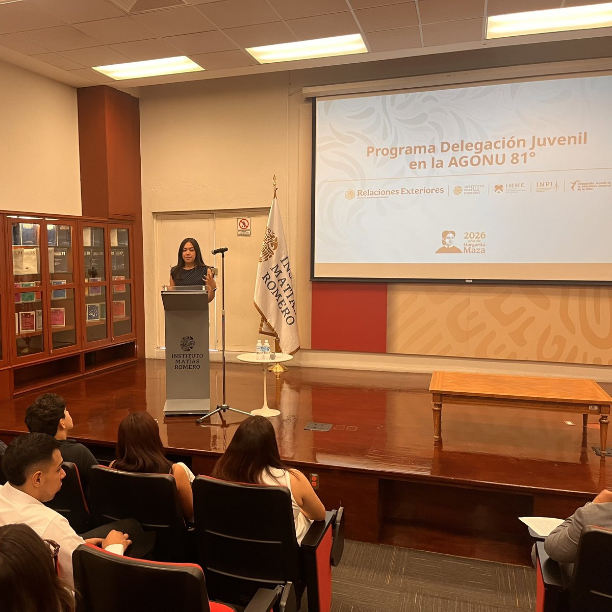 imatiasromero's tweet photo. Esta jueves en #OutreachIMR, recibimos a estudiantes del @ILB_Mx, la Universidad Justo Sierra y la Universidad del Tepeyac interesados en conocer las actividades del IMR, el proceso de ingreso al SEM y la convocatoria #DelegadosJuvenilesONU de la
#DGVOSC https://t.co/iZqzWcwC0p