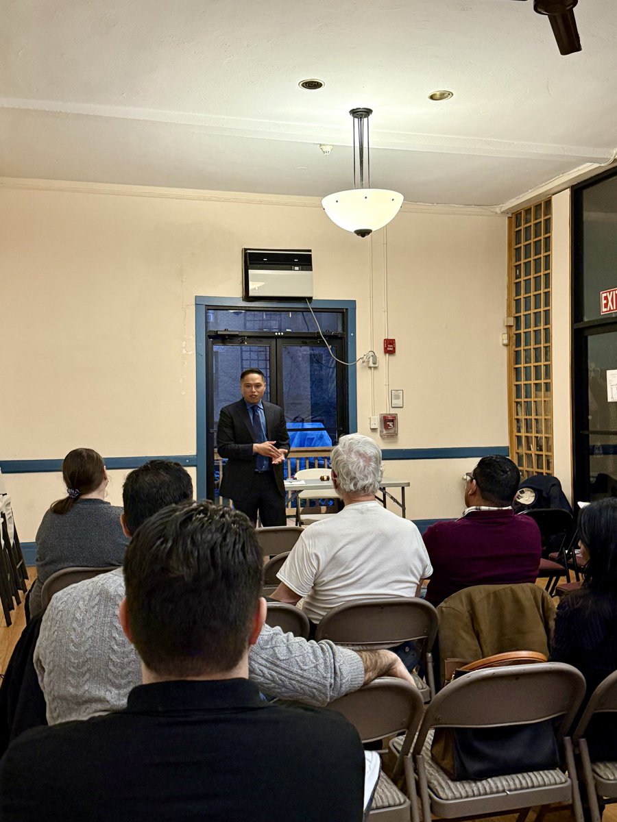 JFK_Democrats's tweet photo. …and heard from Edmond Wong, who spoke about his life in Queens and how those experiences will shape his jurisprudence in the NYC Civil Court.

We hope to see you at next month’s meeting! https://t.co/qDnRME3zTD