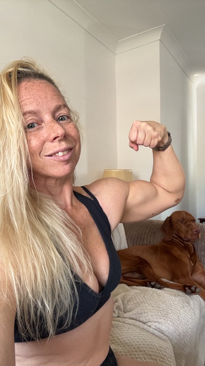 Figuregirl 🇬🇧🇮🇱 tweet media