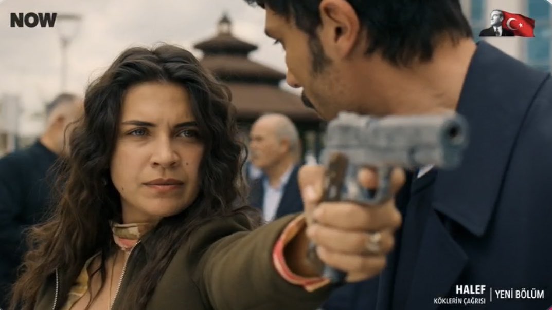 Yıldız es más Ağa que ninguno!!
Enfrenta las cosas de frente!!

Menuda reina y los otros gallinas 🐔🐔

🤣🤣🤣🤣👏🏻👑

#BiranDamlaYılmaz #İlhanŞen 
#HalefKöklerinÇağrısı 🧿🍀#YilSer