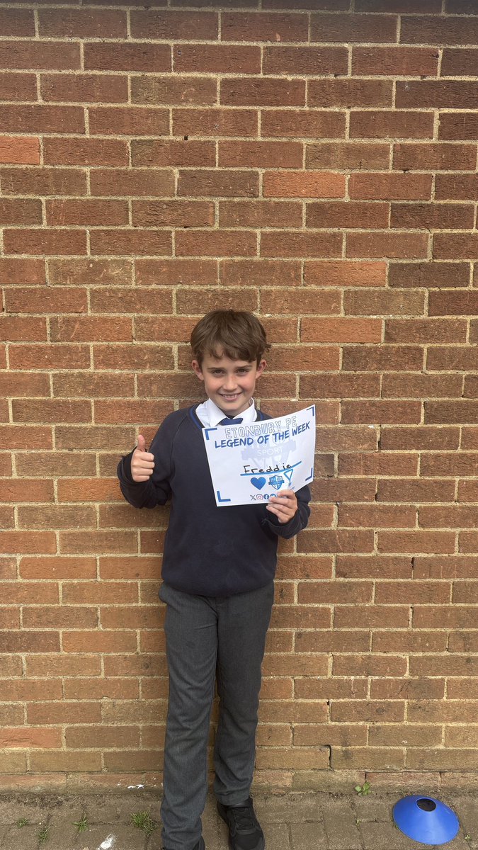EtonburyPE's tweet image. Our KS2 Legend of the Week for the boys has been awarded to
💙⭐Freddie⭐💙
For his outstanding commitment to athletics this term and always showing the ETA way in lessons 🌟🏃💨
@EtonburyAcademy
#ETAWay #KS2 #TeamETA