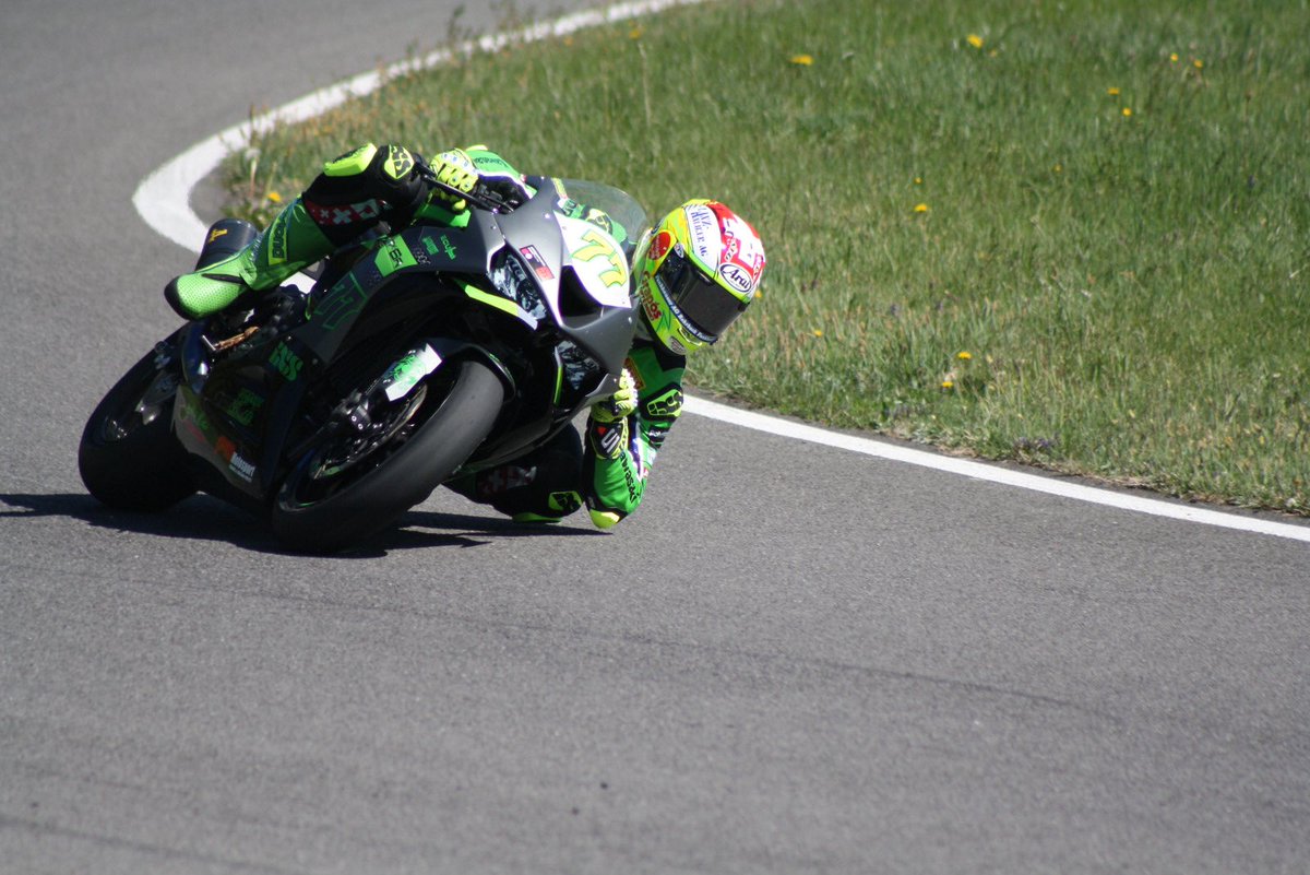 DomiAegerter77's tweet image. Swiss Olympic Road Racing Talent Card Holder
2026 Day in Lignieres  🇨🇭 🏍️ 🏁

#swiss #circuit #kawasaki #boys #77 

domi77.com