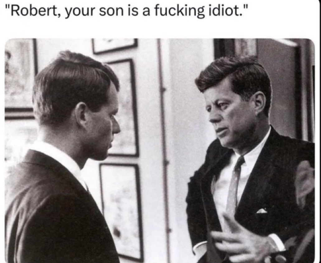 <a href="/atrupar/">Aaron Rupar</a>