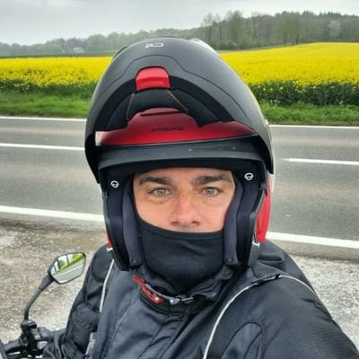 De beheerder van het account van Sashti (<a href="/Sashtyani/">Sashti</a> <a href="/sashtiNL/">Sashti Holland</a>) is door de politie (<a href="/Politie/">Politie Nederland</a>) gearresteerd en bevindt zich momenteel in detentie.  
De opgegeven reden voor de arrestatie is het blootleggen en identificeren van aanhangers van de Islamitische Republiek in Europa, met