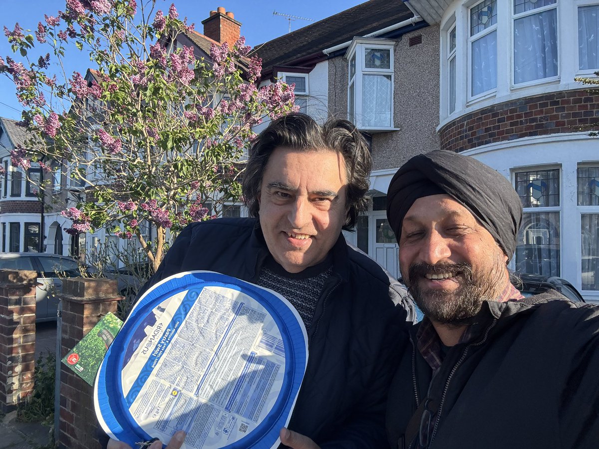 Two sessions today: first with <a href="/CllrJMcNicholas/">John McNicholas</a> and then with John, Shahnaz, and one more member of <a href="/UKLabour/">The Labour Party</a> . Thanks to everyone for helping. Also great to see an old friend during door knocking. Good support for <a href="/covlabourparty/">Coventry Labour Party</a>. #ThinkLocalVoteLocalVoteLabou