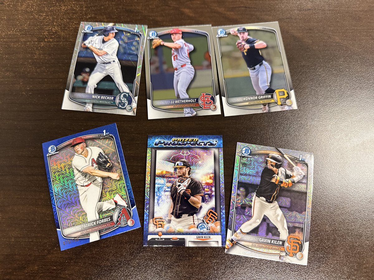 LetrasJosh2's tweet image. A few of my hits today…. Happy with my Dodger pick ups. Nothing earth shattering though. #topps #allenandginter #bowmandraft #dodgers