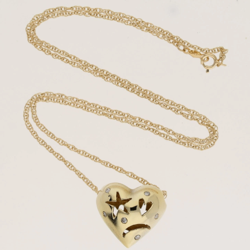 adinajewelers's tweet image. Give your heart, the moon and the stars to mom this  Mother's Day! This gold puff heart features natural diamonds in a stellar heart design. Only $1,009.80 #MothersDay #DiamondHeart #NaturalDiamonds

ebay.com/itm/3750699842…